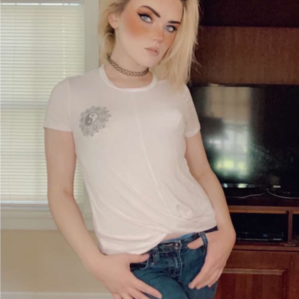 “Trust in Your Magic” Hippie / Witchy Vibes Tee